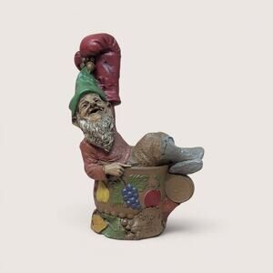 1993 Tom Clark Punch Signed Gnome Figurine